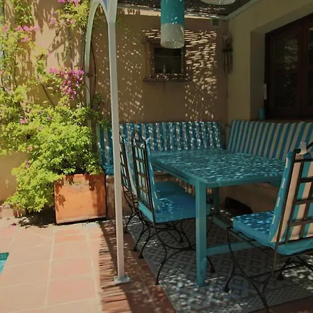 Casa Del Patio Bed and breakfast